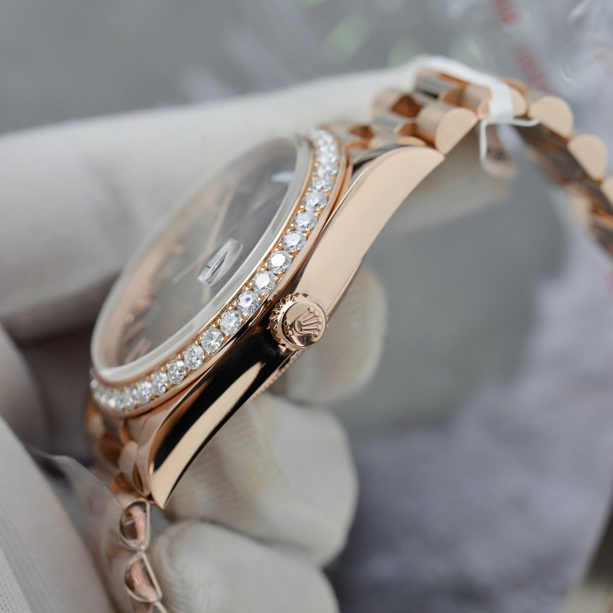 Rolex Day-Date 228345RBR-0009 18k Gold Wrapped Chocolate Roman Index Dial Moissanite Bezel GMF V3 40mm - Image 7