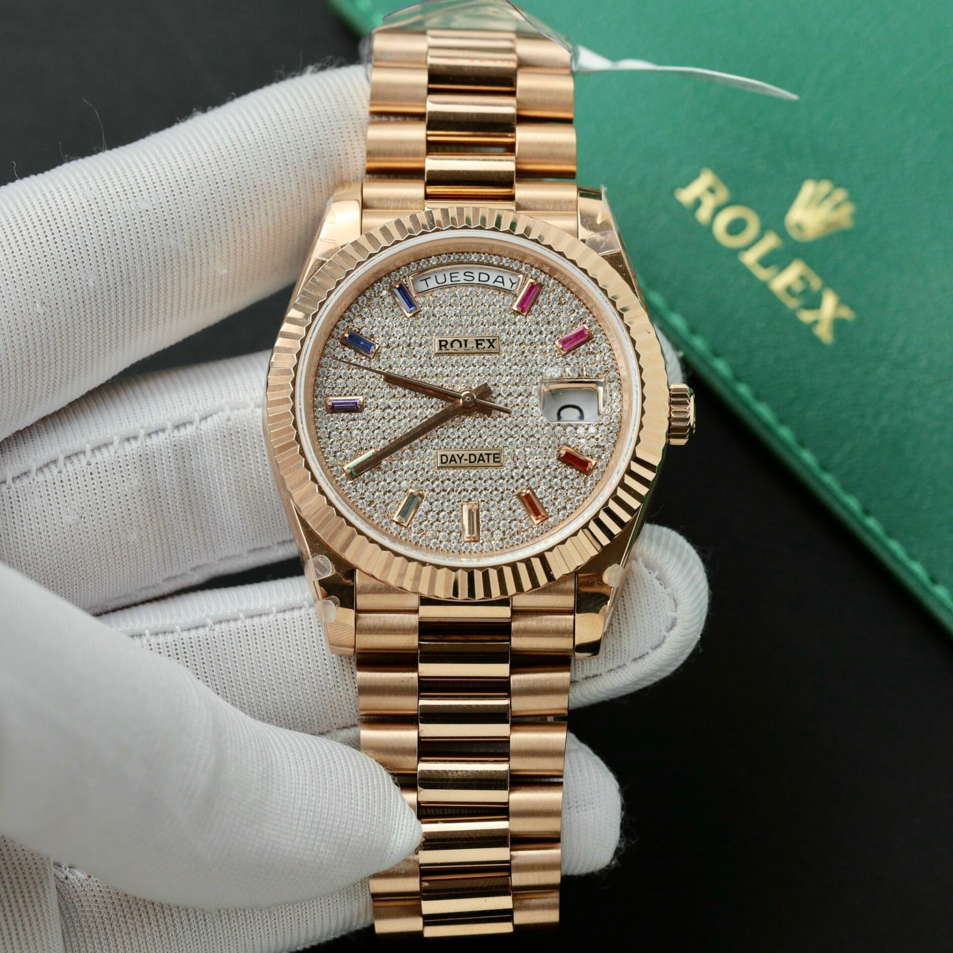 Rolex Day-Date 40 228235 Rose Gold Custom Moissanite Rainbow Dial Best Replica - Image 2