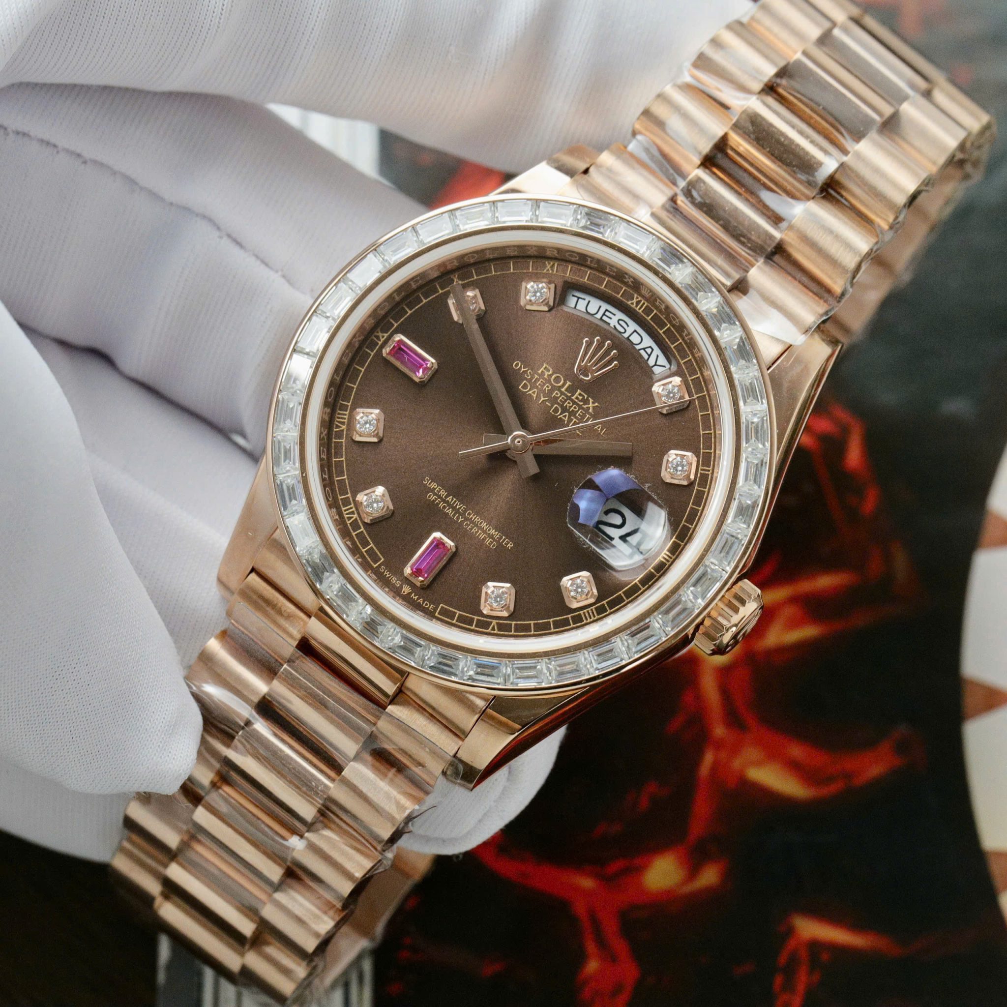 Rolex Day-Date 36 Chocolate Diamond & Ruby Dial 18K Rose Gold Wrapped Baguette Moissanite Bezel Best Replica 36mm - Image 4