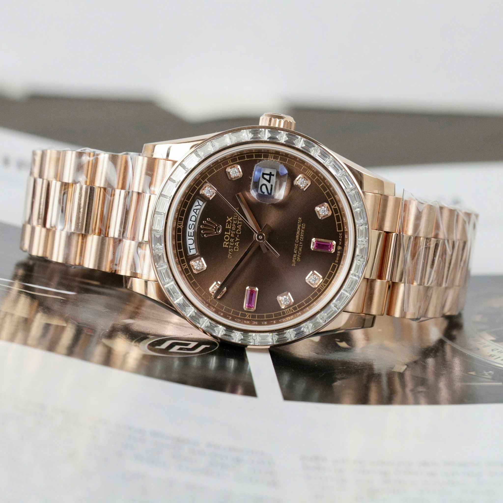 Rolex Day-Date 36 Chocolate Diamond & Ruby Dial 18K Rose Gold Wrapped Baguette Moissanite Bezel Best Replica 36mm - Image 5