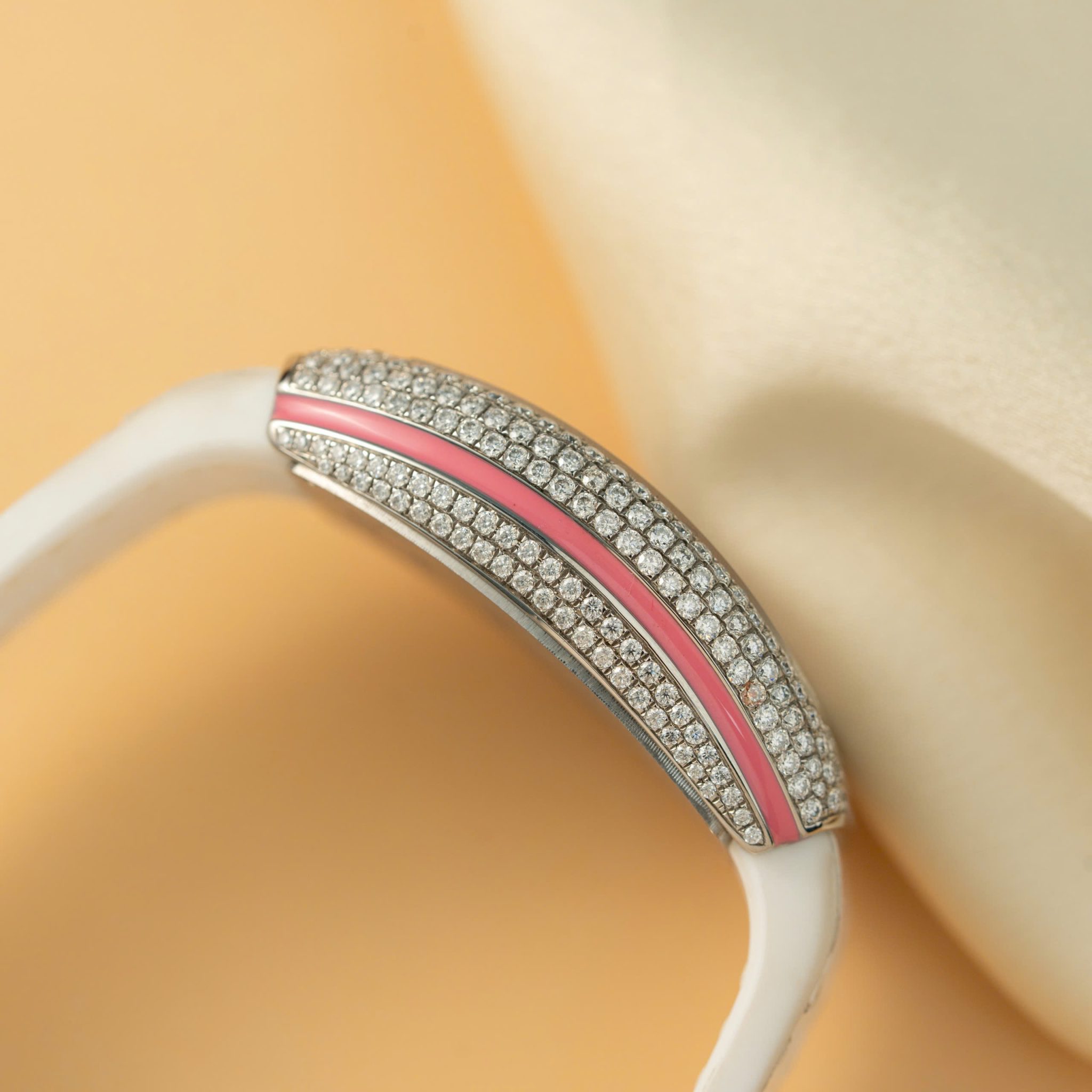 Franck Muller Vanguard V32 QZ.BLC Color Dream White Dial Custom Moissanite Best Replica ABF 32mm - Image 5