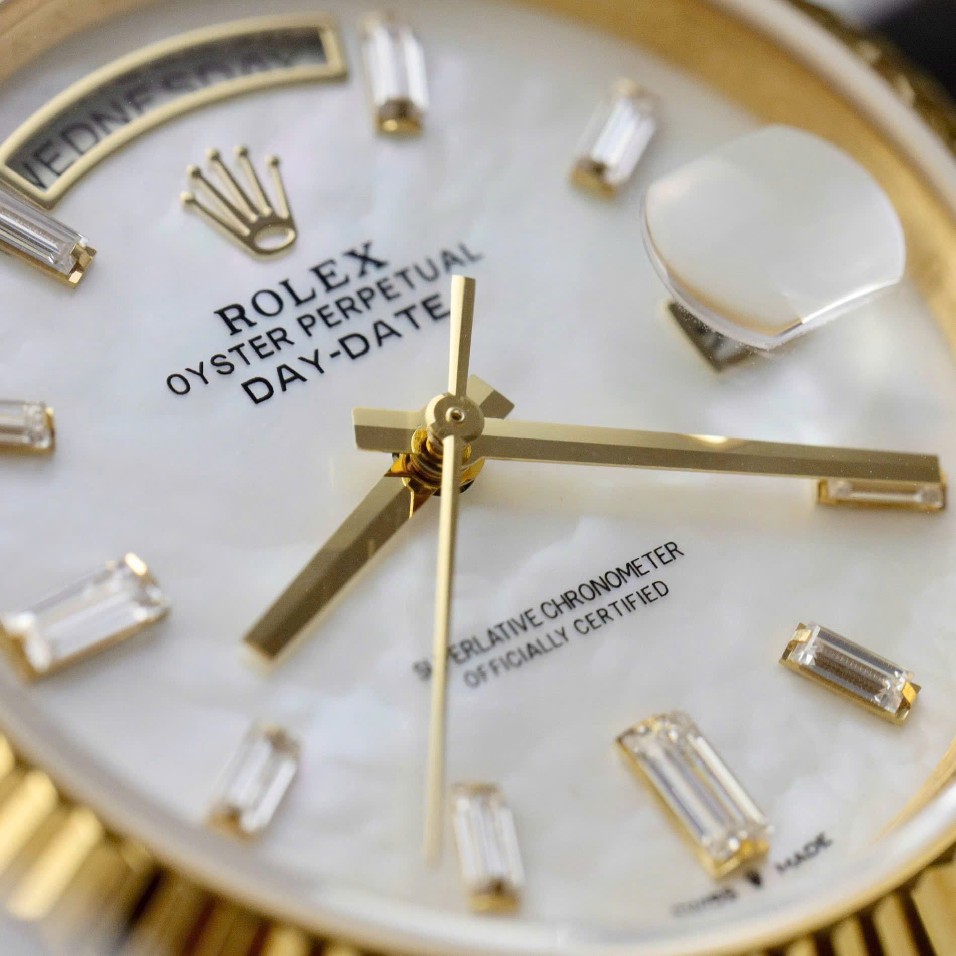 Rolex Day-Date 228238-0071 MOP Baguette Moissanite Index Dial 18K Yellow Gold Wrapped GMF V3 Best Replica 40mm - Image 7