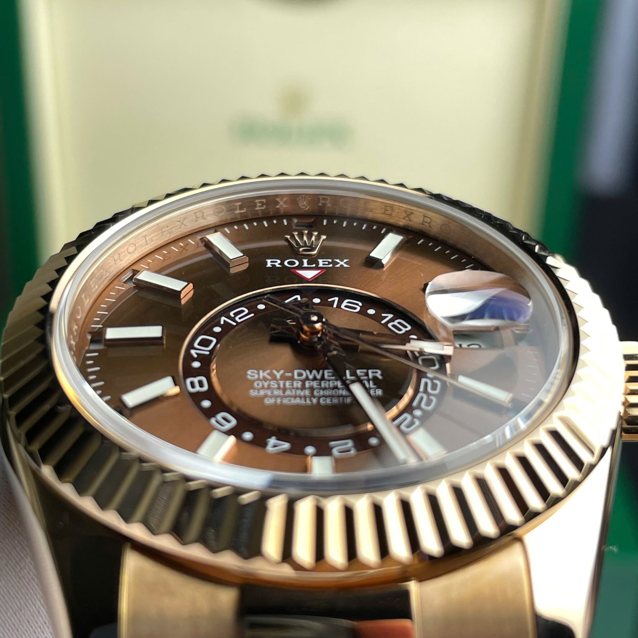 Rolex Sky-Dweller 326934 Brown Dial 18K Gold Wrapped Rubber Strap Best Replica 42mm - Image 7
