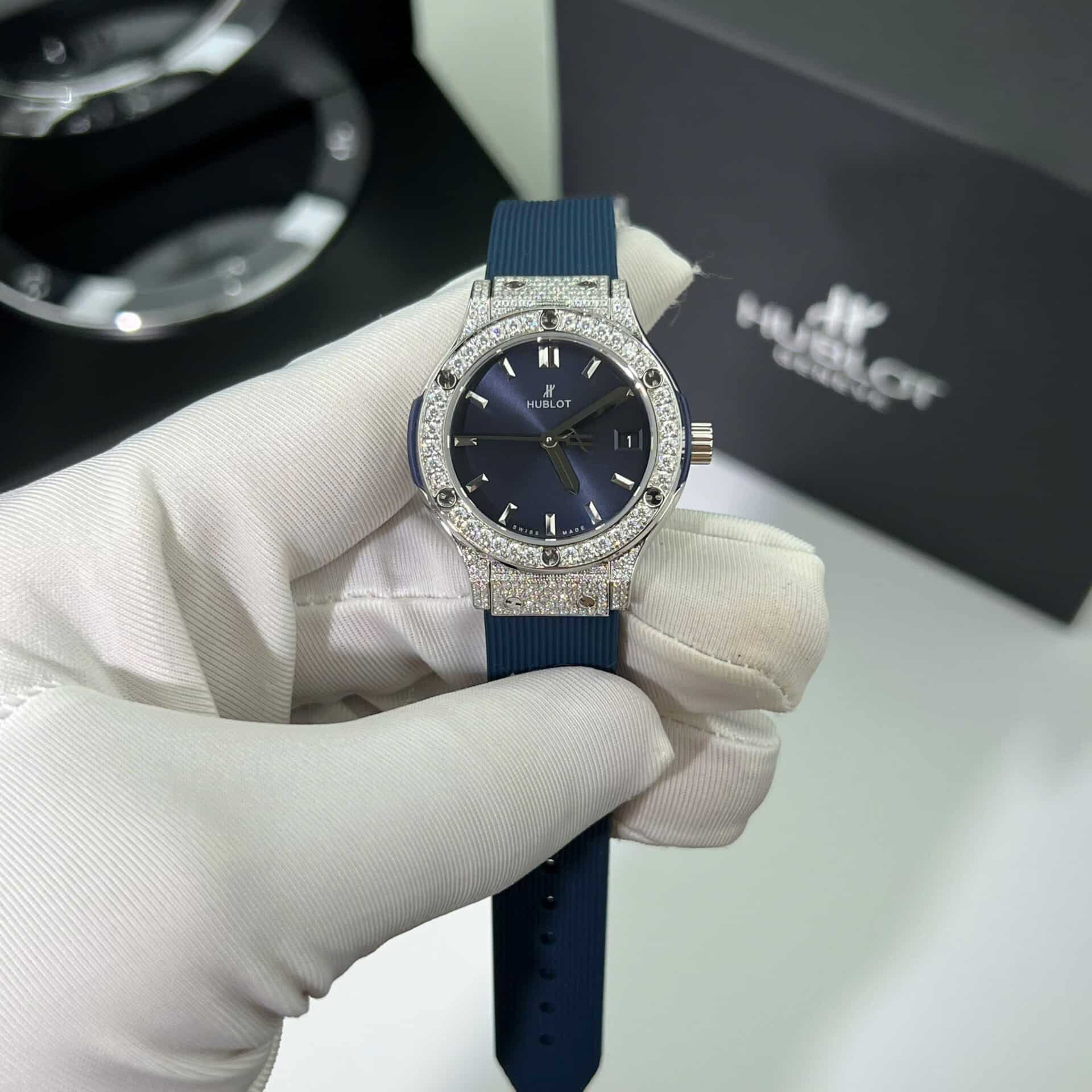 Hublot Classic Fusion Titanium Pavé Blue Dial Rubber Custom Moissanite 33mm - Image 2