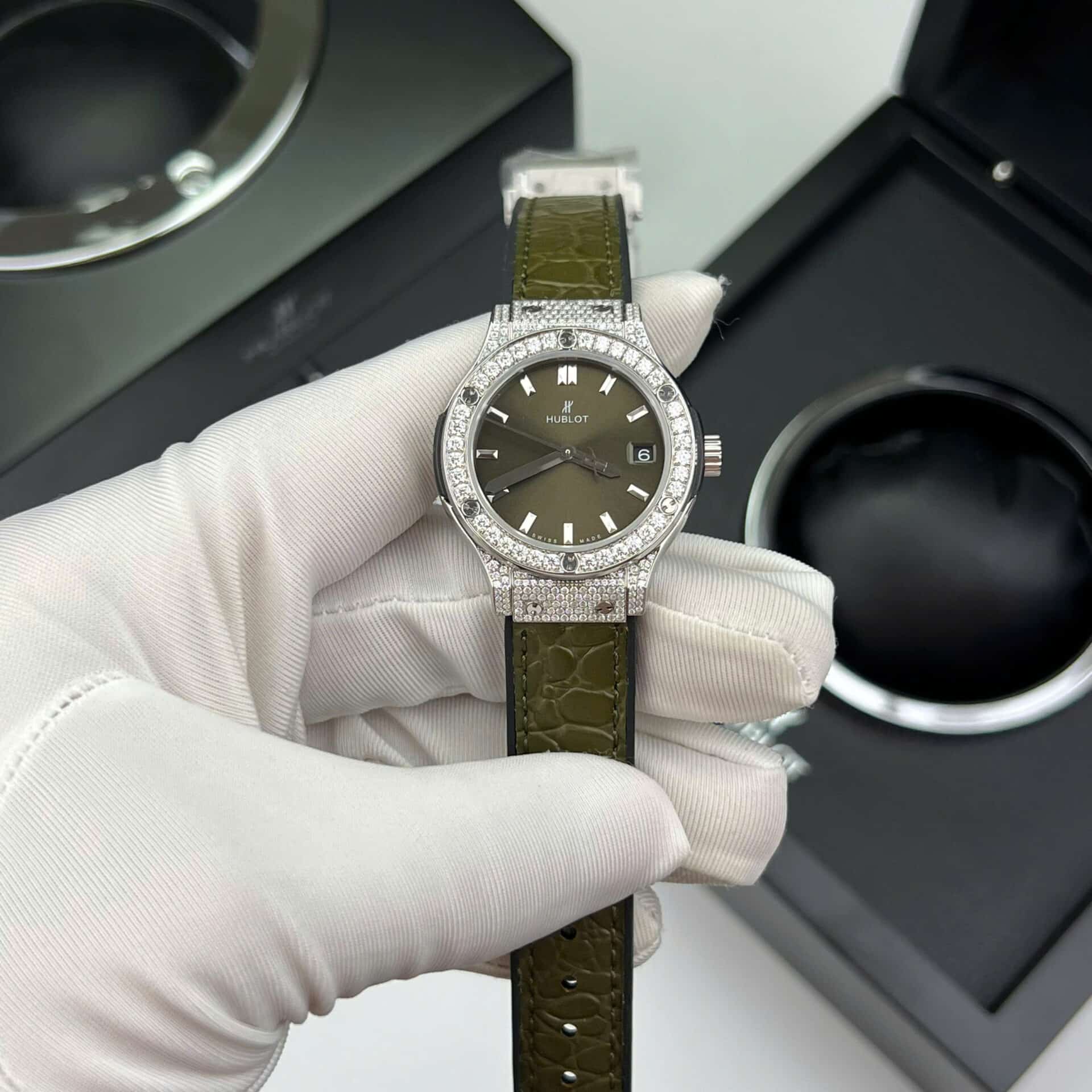 Hublot Classic Fusion Green Titanium Pavé Custom Moissanite Quartz 33mm - Image 2